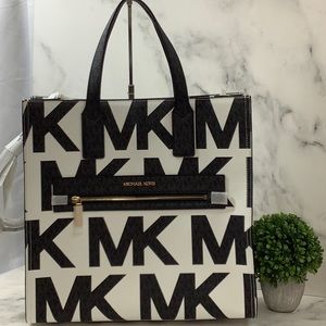 Michael Kors- Kenly Tote